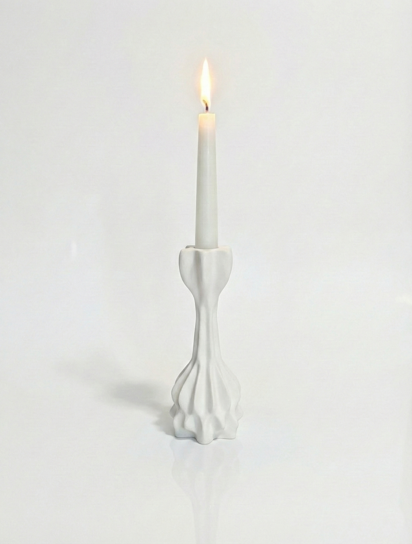 Vela Sculptural Candle Holder